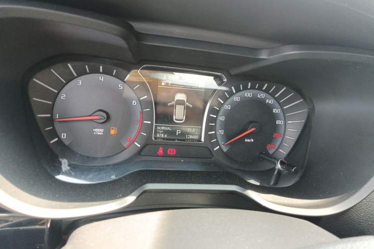 Used GAC Trumpchi GS4 2017 200T G-DCT Two-Wheel Drive Elite Edition Instrument Cluster