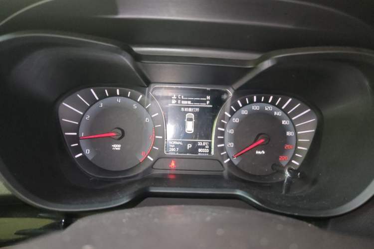 Used GAC Trumpchi GS4 2017 235T Automatic Two-Wheel Drive Luxury Smart Connectivity Version Instrument Cluster