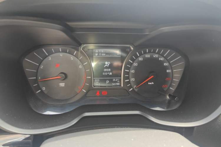 Used GAC Trumpchi GS4 2017 200T G-DCT Two-Wheel Drive Elite Edition Instrument Cluster