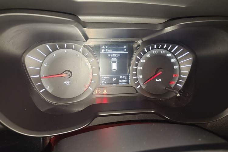 Used GAC Trumpchi GS4 2017 235T Automatic Two-Wheel Drive Luxury Smart Connectivity Version Instrument Cluster