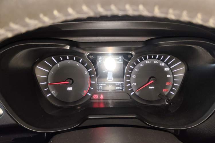 Used GAC Trumpchi GS4 2017 235T G-DCT Two-Wheel Drive Luxury Edition Instrument Cluster