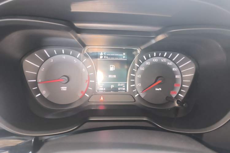 Used GAC Trumpchi GS4 2017 235T Automatic Two-Wheel Drive Luxury Smart Connectivity Version Instrument Cluster
