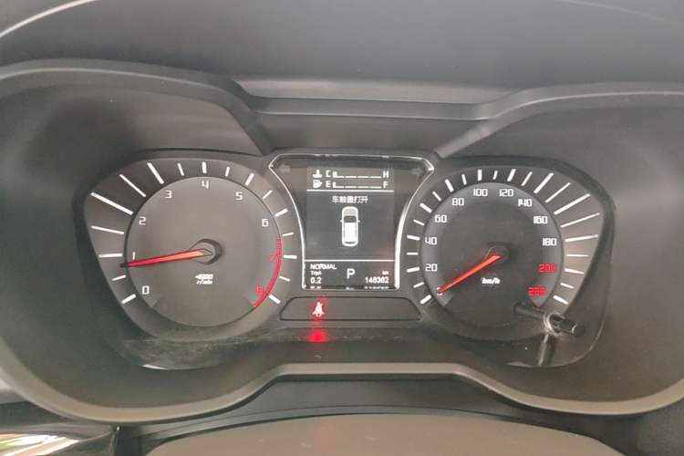 Used GAC Trumpchi GS4 2017 235T Automatic Two-Wheel Drive Elite Edition Instrument Cluster