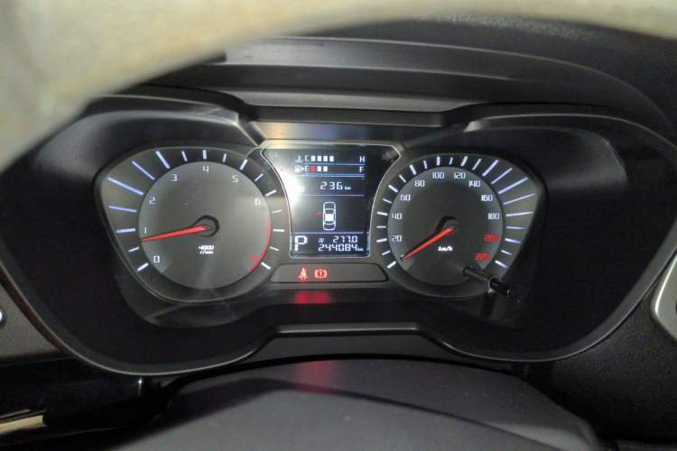 Used GAC Trumpchi GS4 2017 200T G-DCT Two-Wheel Drive Comfort Edition Instrument Cluster