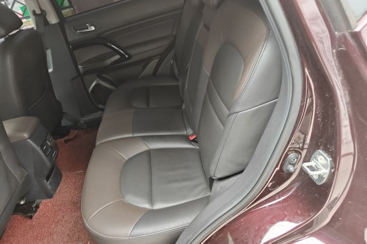 Used GAC Trumpchi GS4 2017 235T Automatic Two-Wheel Drive Luxury Smart Connectivity Version Interior 4