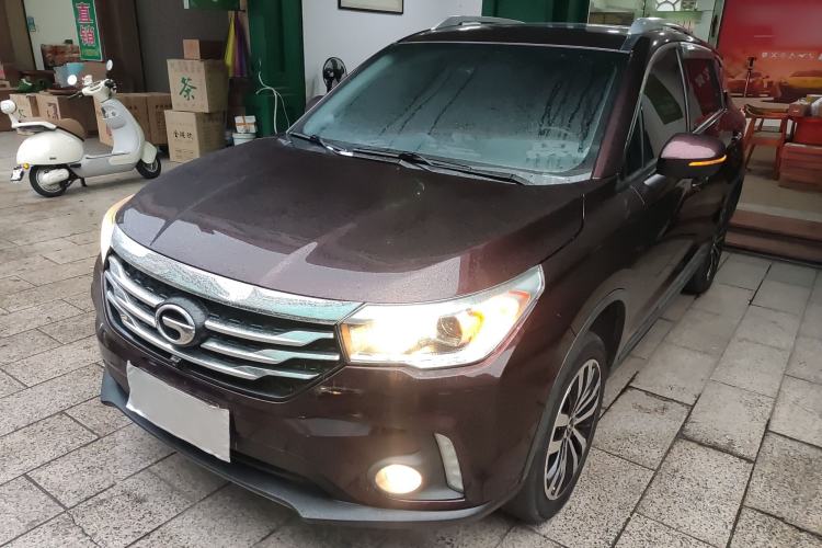 Used GAC Trumpchi GS4 2017 235T Automatic Two-Wheel Drive Luxury Smart Connectivity Version Left Front Headlight