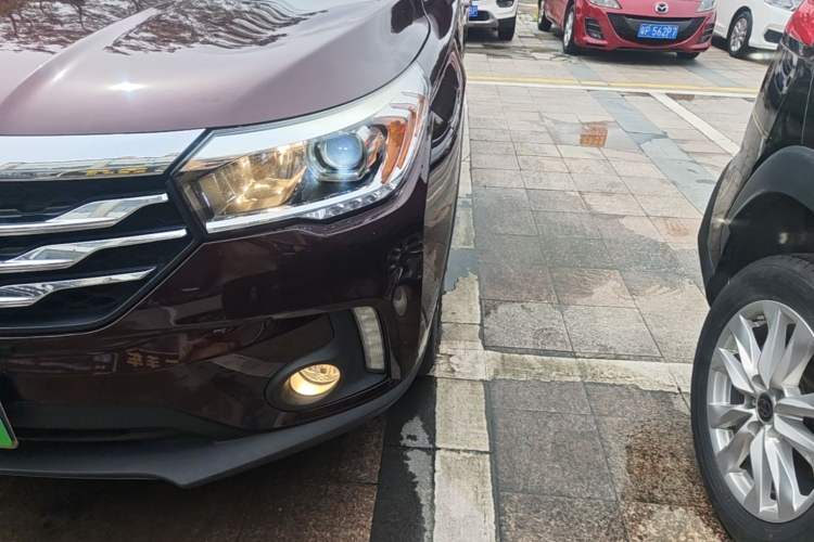 Used GAC Trumpchi GS4 2017 235T Automatic Two-Wheel Drive Luxury Smart Connectivity Version Left Front Headlight