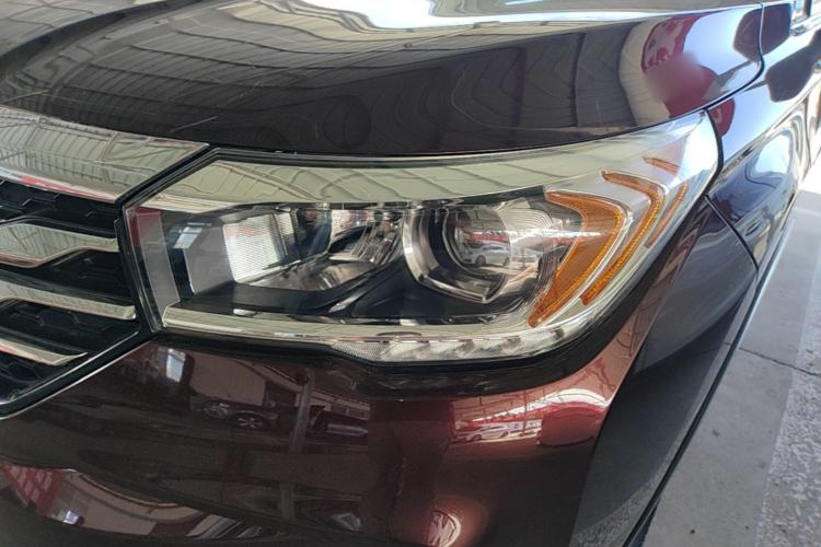 Used GAC Trumpchi GS4 2017 235T Automatic Two-Wheel Drive Elite Edition Left Front Headlight