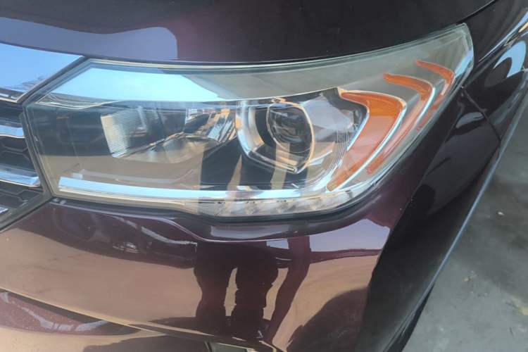 Used GAC Trumpchi GS4 2017 235T Automatic Two-Wheel Drive Luxury Smart Connectivity Version Left Front Headlight
