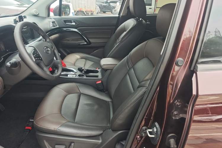 Used GAC Trumpchi GS4 2017 235T Automatic Two-Wheel Drive Luxury Smart Connectivity Version Left Front Seat