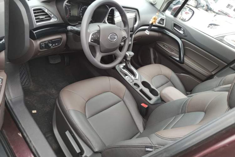 Used GAC Trumpchi GS4 2017 235T Automatic Two-Wheel Drive Elite Edition Left Front Seat