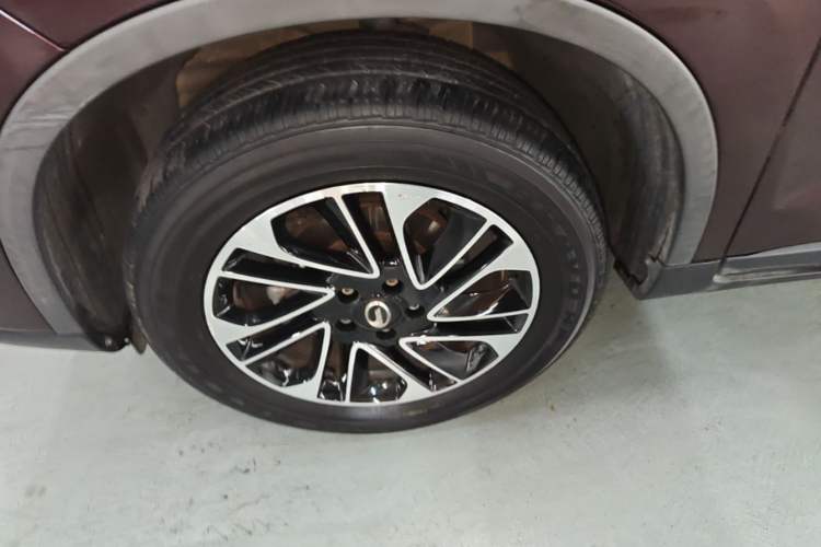 Used GAC Trumpchi GS4 2017 200T G-DCT Two-Wheel Drive Elite Edition Left Front Wheel Hub