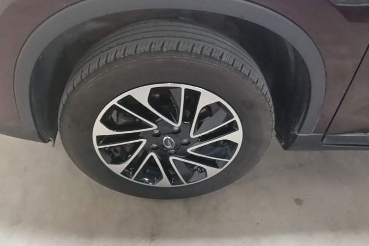 Used GAC Trumpchi GS4 2017 235T Automatic Two-Wheel Drive Elite Edition Left Front Wheel Hub