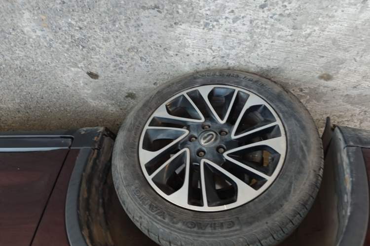 Used GAC Trumpchi GS4 2017 235T Automatic Two-Wheel Drive Elite Edition Left Front Wheel Hub