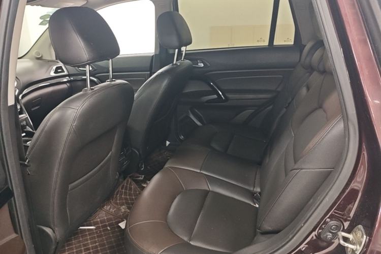 Used GAC Trumpchi GS4 2017 235T Automatic Two-Wheel Drive Luxury Smart Connectivity Version Left Rear Seat