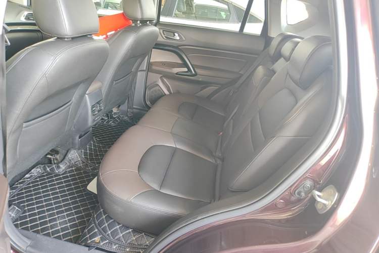 Used GAC Trumpchi GS4 2017 235T Automatic Two-Wheel Drive Elite Edition Left Rear Seat