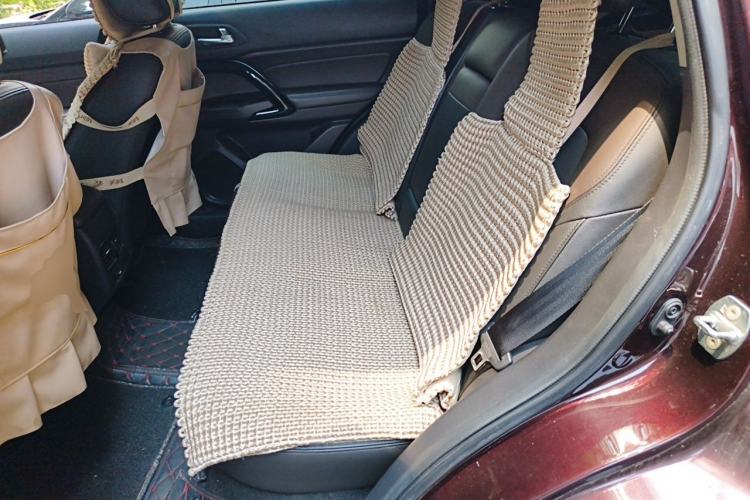 Used GAC Trumpchi GS4 2017 235T Manual Two-Wheel Drive Luxury Edition Left Rear Seat