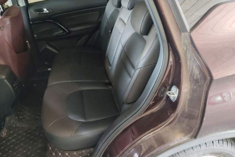 Used GAC Trumpchi GS4 2017 235T Automatic Two-Wheel Drive Elite Edition Left Rear Seat