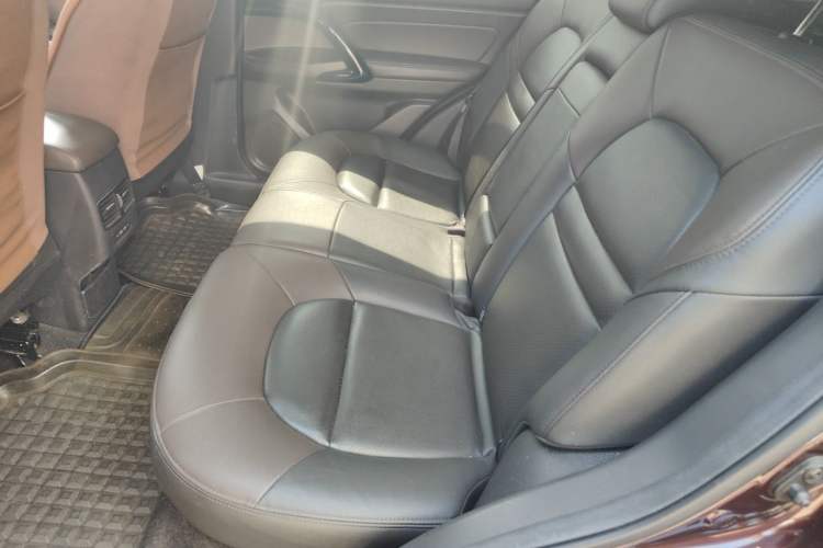 Used GAC Trumpchi GS4 2017 235T Automatic Two-Wheel Drive Prestige Edition Left Rear Seat