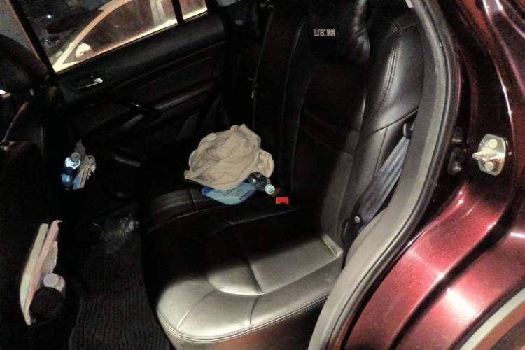 Used GAC Trumpchi GS4 2017 200T G-DCT Two-Wheel Drive Comfort Edition Left Rear Seat