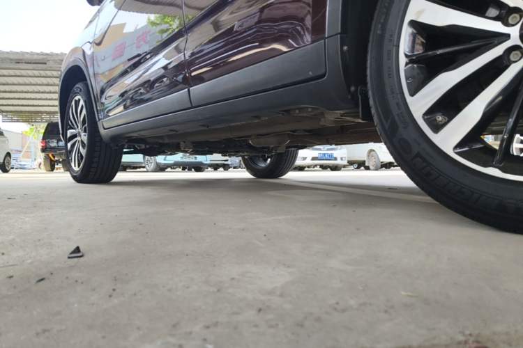 Used GAC Trumpchi GS4 2017 235T Automatic Two-Wheel Drive Luxury Smart Connectivity Version Left Side Sill