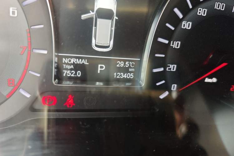 Used GAC Trumpchi GS4 2017 235T G-DCT Two-Wheel Drive Luxury Edition Odometer Close Up
