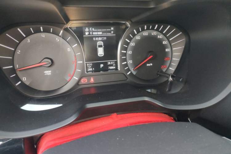 Used GAC Trumpchi GS4 2017 235T G-DCT Two-Wheel Drive Luxury Edition Odometer Close Up
