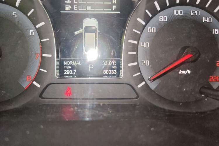 Used GAC Trumpchi GS4 2017 235T Automatic Two-Wheel Drive Luxury Smart Connectivity Version Odometer Close Up