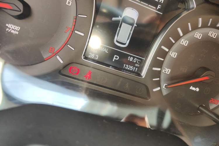 Used GAC Trumpchi GS4 2017 235T Automatic Two-Wheel Drive Prestige Edition Odometer Close Up