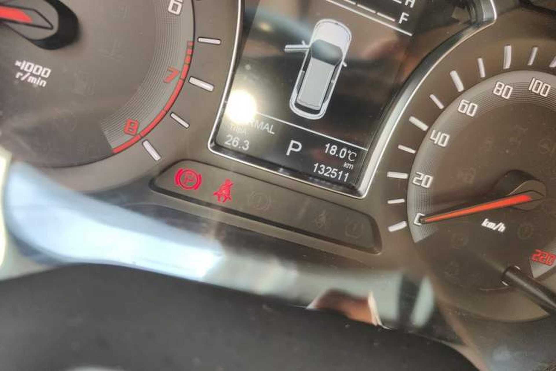 Used GAC Trumpchi GS4 2017 235T Automatic Two-Wheel Drive Prestige Edition Odometer Close Up