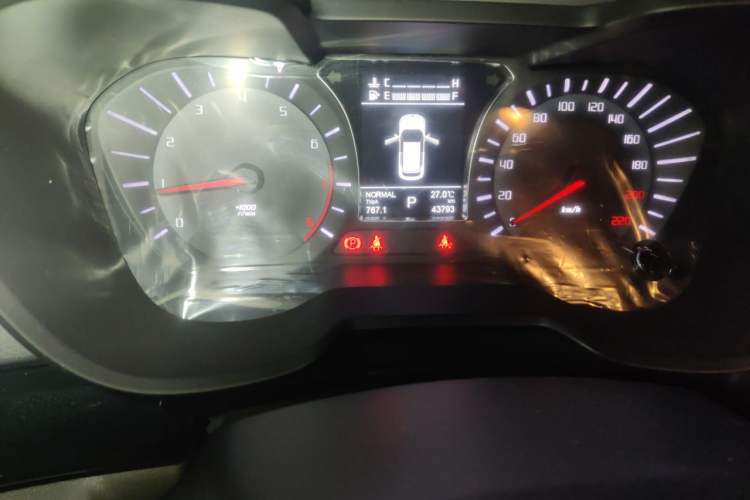 Used GAC Trumpchi GS4 2017 235T Automatic Two-Wheel Drive Luxury Smart Connectivity Version Odometer Close Up