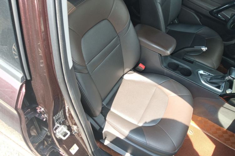 Used GAC Trumpchi GS4 2017 200T G-DCT Two-Wheel Drive Elite Edition Right Front Seat