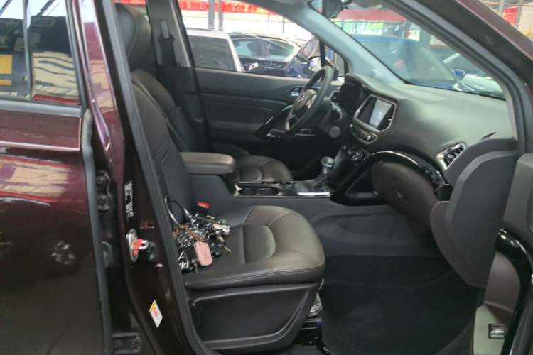 Used GAC Trumpchi GS4 2017 235T Automatic Two-Wheel Drive Luxury Smart Connectivity Version Right Front Seat