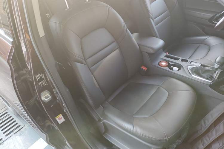 Used GAC Trumpchi GS4 2017 235T Automatic Two-Wheel Drive Elite Edition Right Front Seat