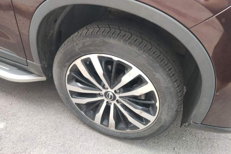 Used GAC Trumpchi GS4 2017 235T G-DCT Two-Wheel Drive Luxury Edition Right Front Wheel Hub