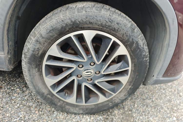 Used GAC Trumpchi GS4 2017 235T Automatic Two-Wheel Drive Elite Edition Right Front Wheel Hub