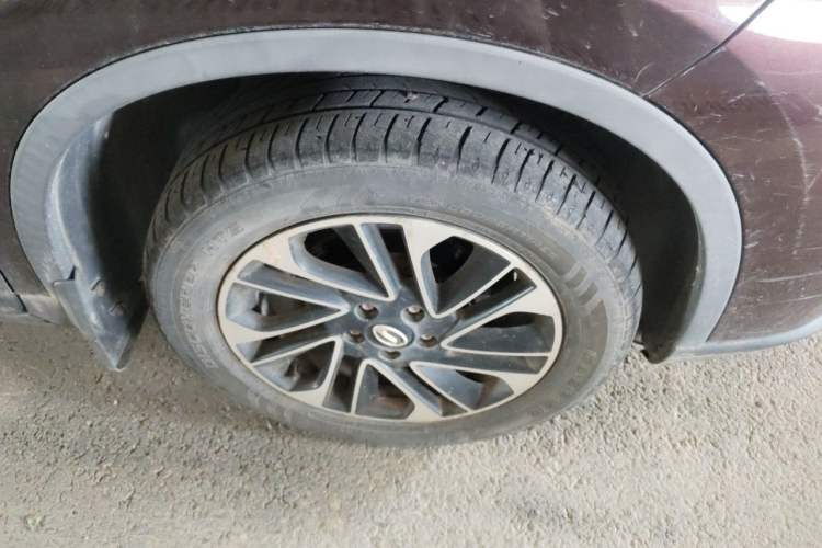 Used GAC Trumpchi GS4 2017 235T Automatic Two-Wheel Drive Elite Edition Right Front Wheel Hub