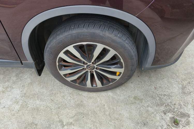 Used GAC Trumpchi GS4 2017 200T G-DCT Two-Wheel Drive Luxury Edition Right Front Wheel Hub