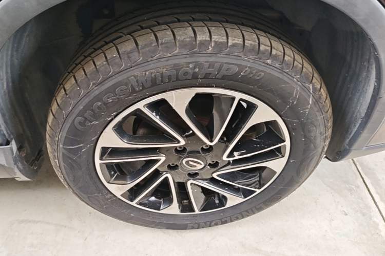 Used GAC Trumpchi GS4 2017 235T Automatic Two-Wheel Drive Elite Edition Right Front Wheel Hub