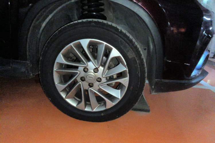 Used GAC Trumpchi GS4 2017 200T G-DCT Two-Wheel Drive Comfort Edition Right Front Wheel Hub