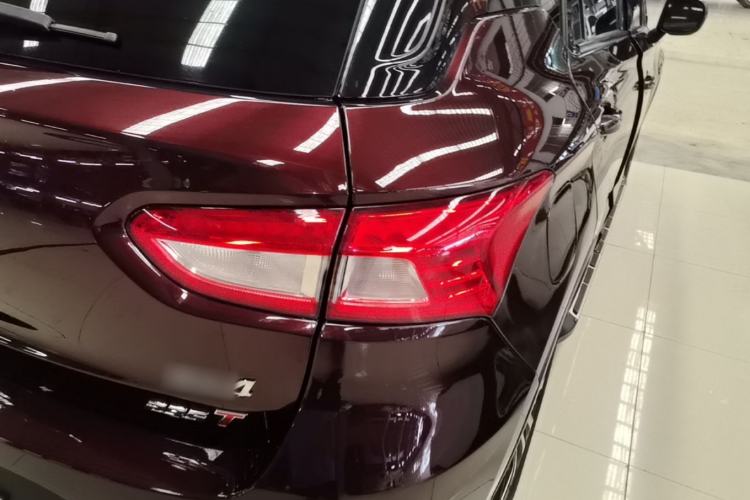 Used GAC Trumpchi GS4 2017 235T Automatic Two-Wheel Drive Luxury Smart Connectivity Version Right Rear Taillight