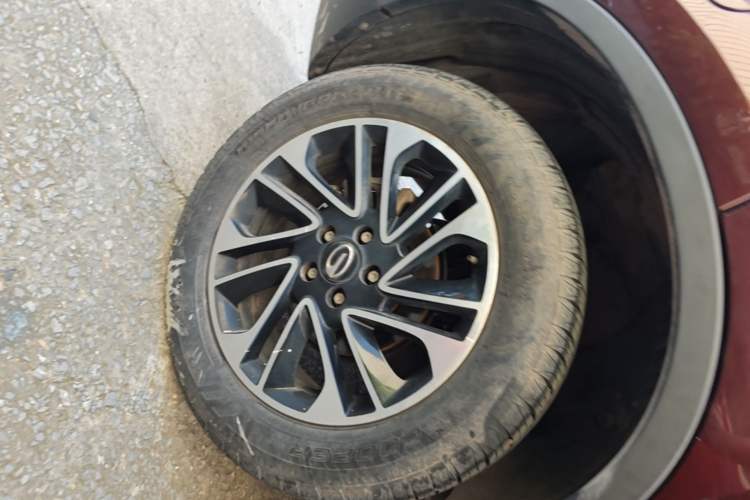 Used GAC Trumpchi GS4 2017 235T Automatic Two-Wheel Drive Elite Edition Right Rear Wheel Hub