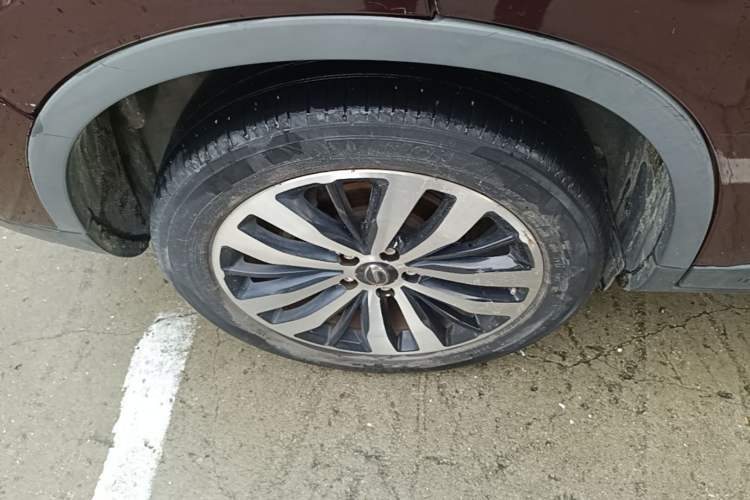 Used GAC Trumpchi GS4 2017 235T G-DCT Two-Wheel Drive Luxury Edition Right Rear Wheel Hub