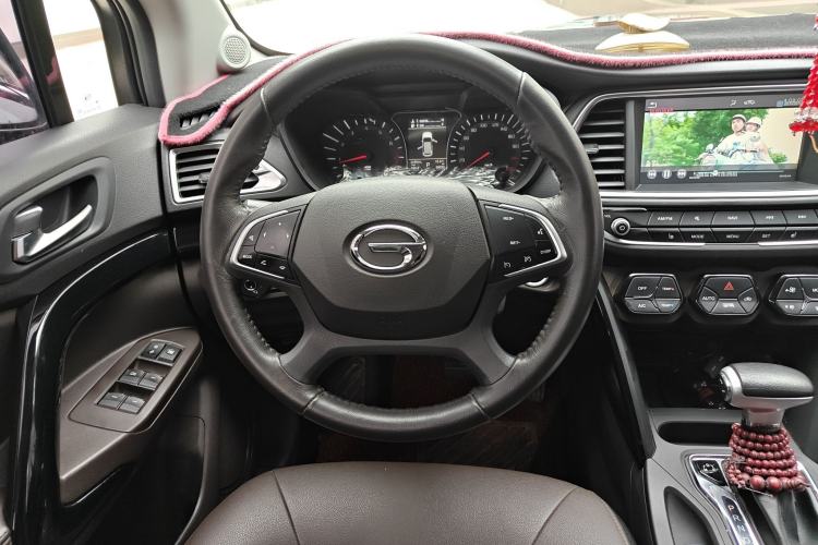 Used GAC Trumpchi GS4 2017 235T Automatic Two-Wheel Drive Luxury Smart Connectivity Version Steering Wheel