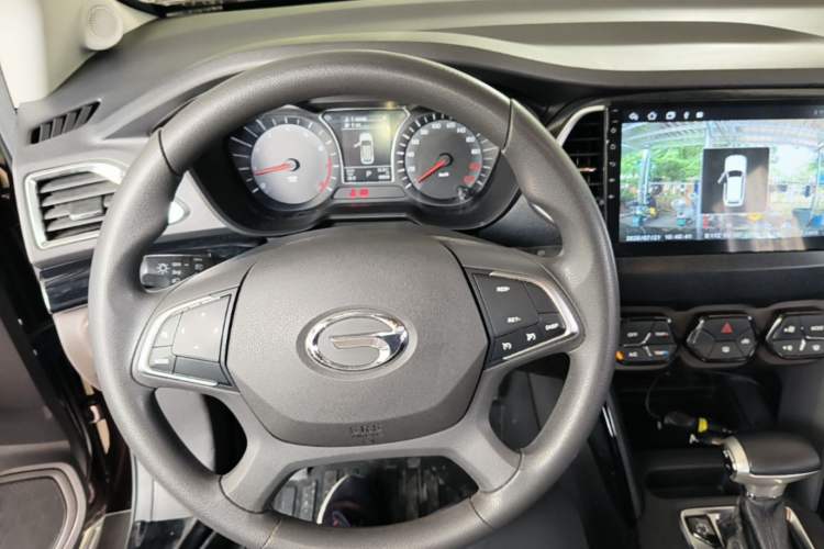 Used GAC Trumpchi GS4 2017 200T G-DCT Two-Wheel Drive Elite Edition Steering Wheel