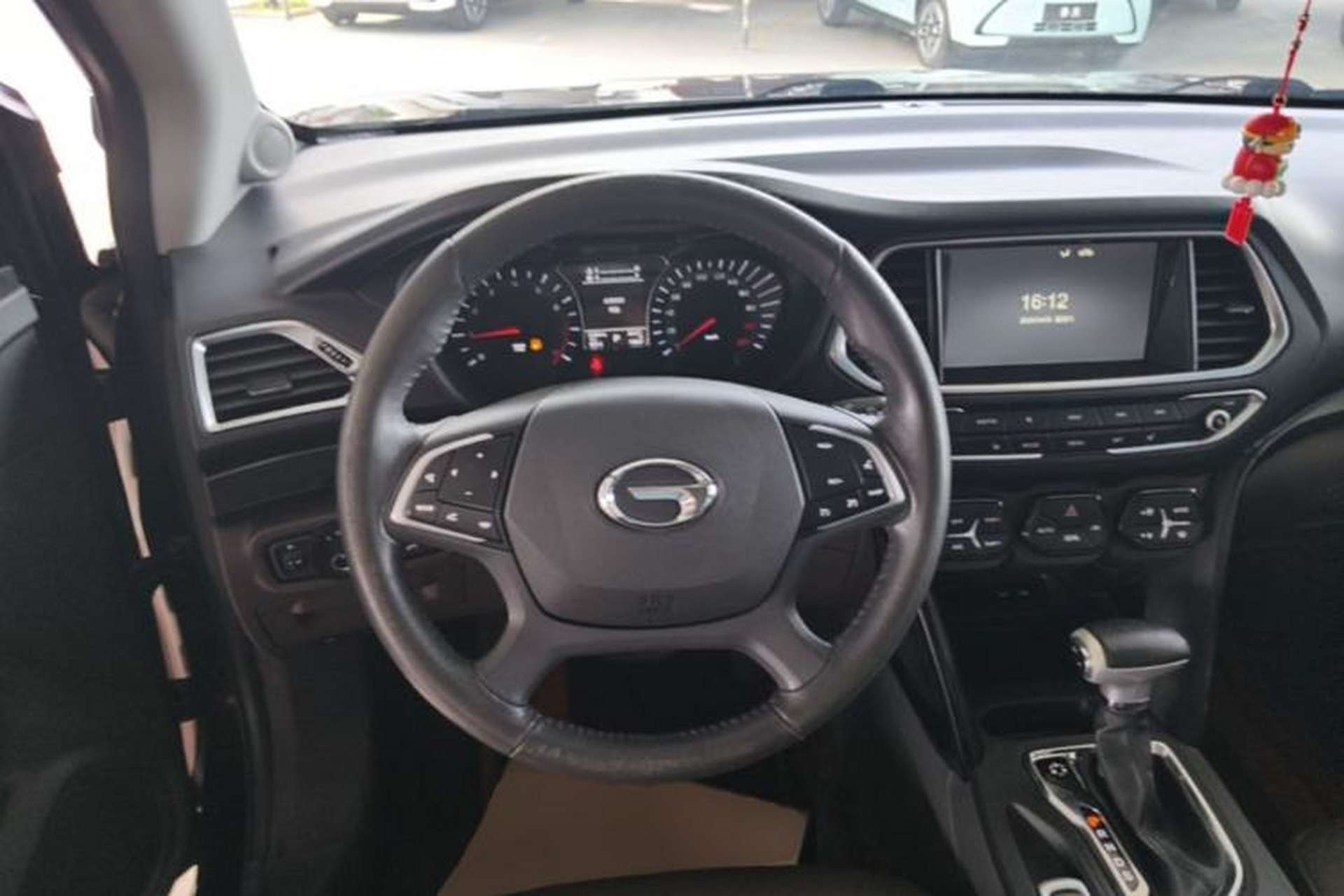Used GAC Trumpchi GS4 2017 235T Automatic Two-Wheel Drive Luxury Smart Connectivity Version Steering Wheel