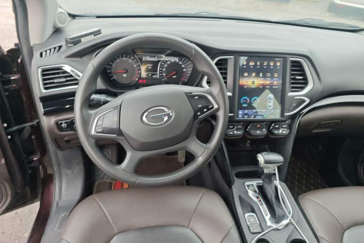 Used GAC Trumpchi GS4 2017 235T Automatic Two-Wheel Drive Elite Edition Steering Wheel