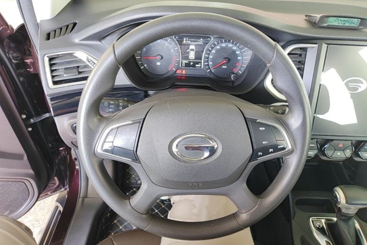 Used GAC Trumpchi GS4 2017 235T Automatic Two-Wheel Drive Elite Edition Steering Wheel