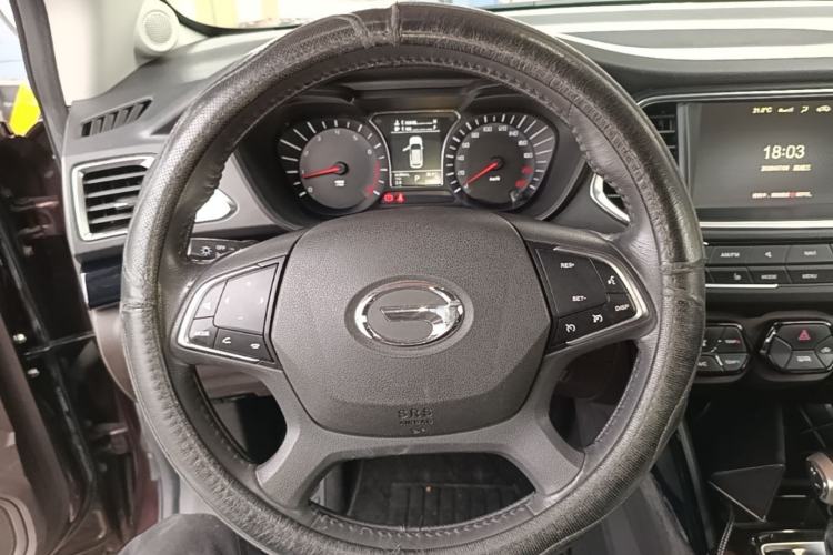 Used GAC Trumpchi GS4 2017 235T G-DCT Two-Wheel Drive Luxury Edition Steering Wheel