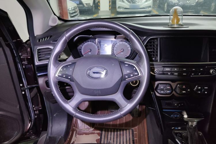 Used GAC Trumpchi GS4 2017 235T G-DCT Two-Wheel Drive Luxury Edition Steering Wheel